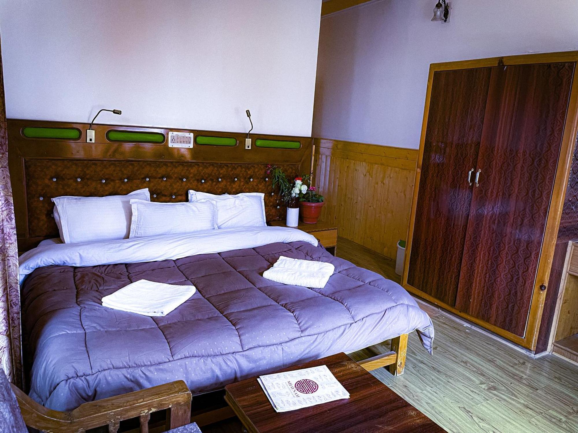 Hotel Shaynam Leh Kültér fotó