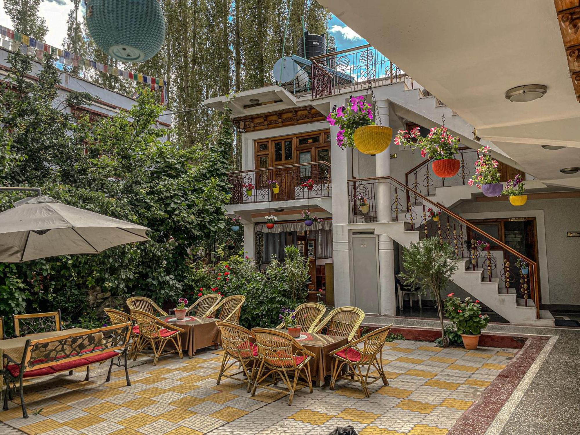 Hotel Shaynam Leh Kültér fotó