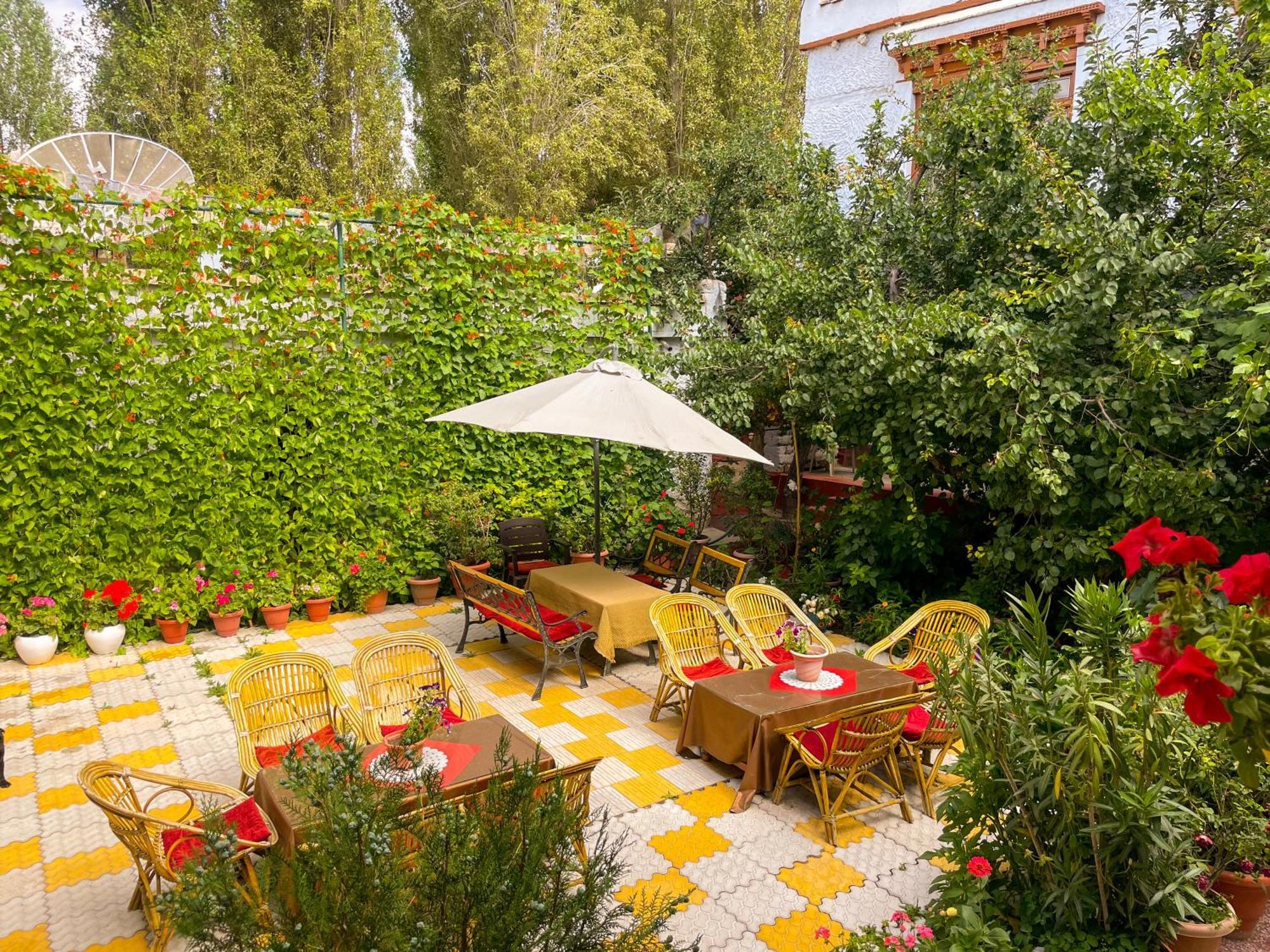 Hotel Shaynam Leh Kültér fotó